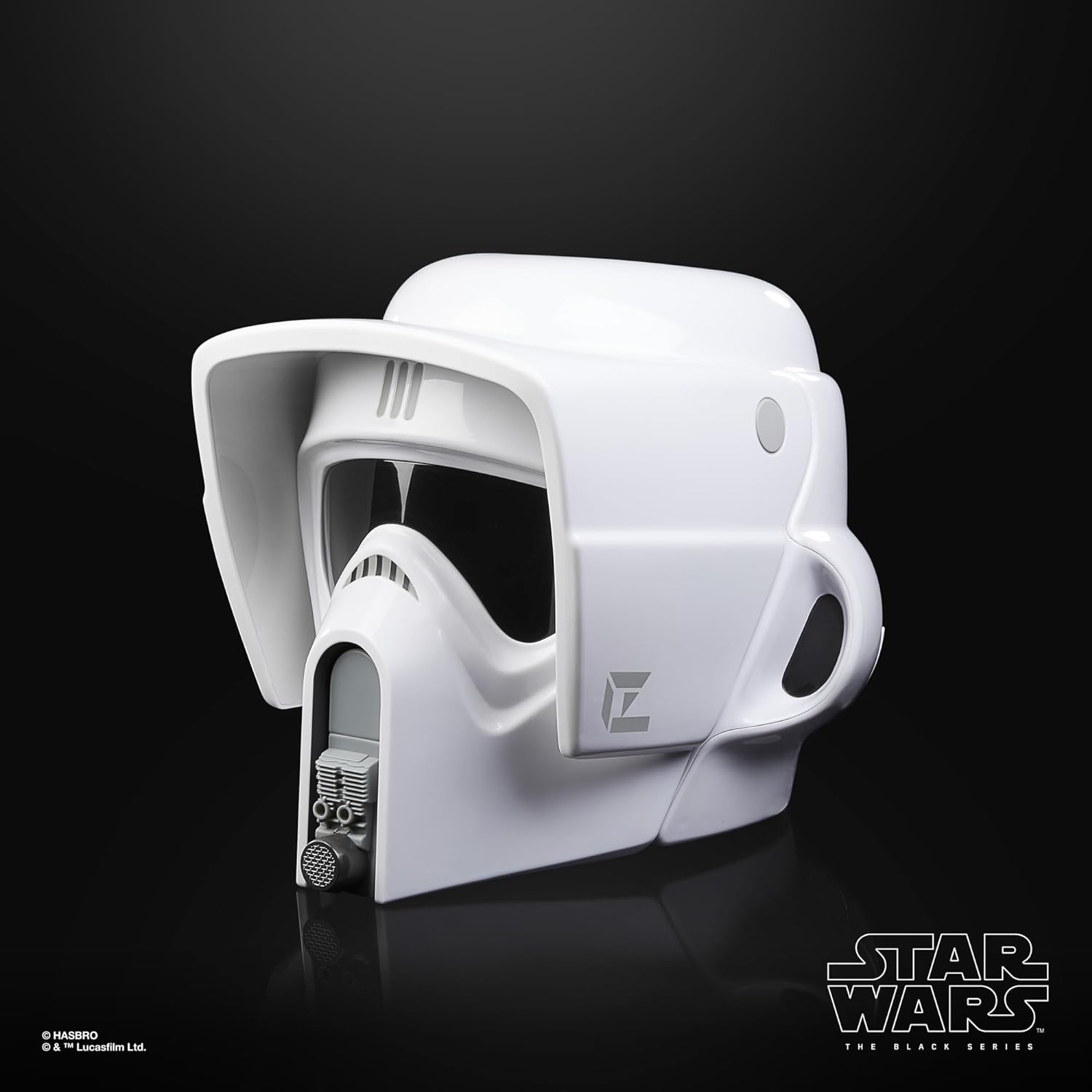 STAR WARS The Black Series Scout Trooper Premium Electronic Helmet with Sound Effects, Return of the Jedi Adult Roleplay Item - Image 3