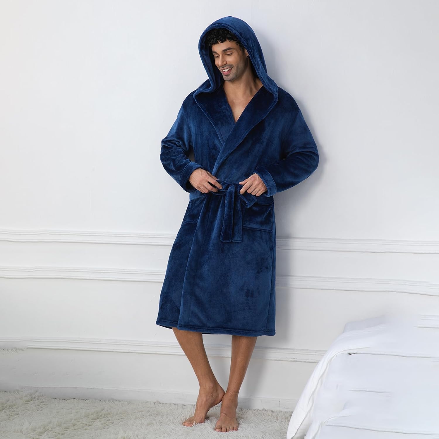 Men's Hooded Fleece Bathrobe, Absorbent Anti-Static Plush Robe for Men with Pockets, Warm Soft for Home and Spa - Image 2
