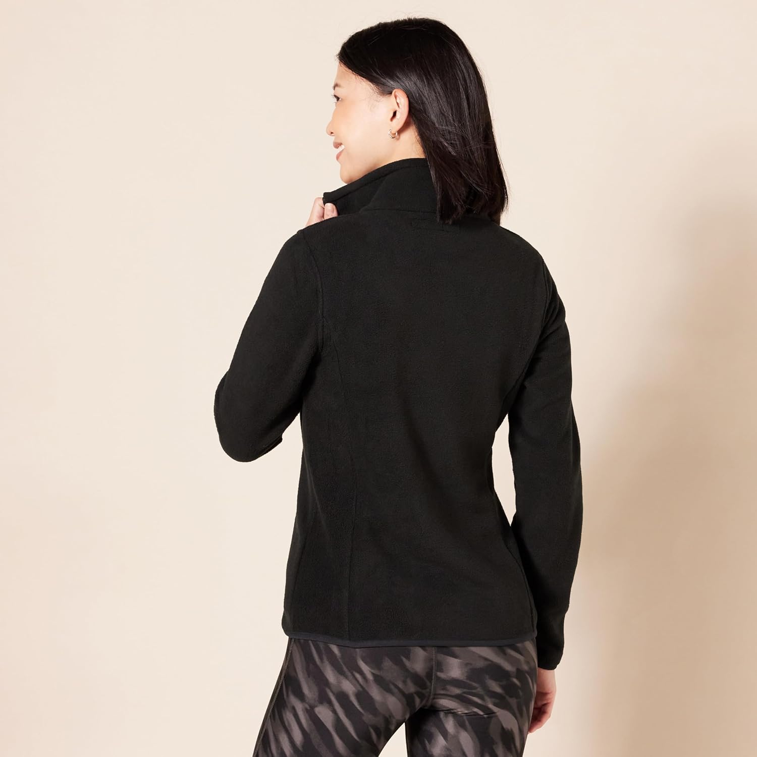 Amazon Essentials Women's Classic-Fit Full-Zip Polar Soft Fleece Jacket (Available in Plus Size) - Image 3