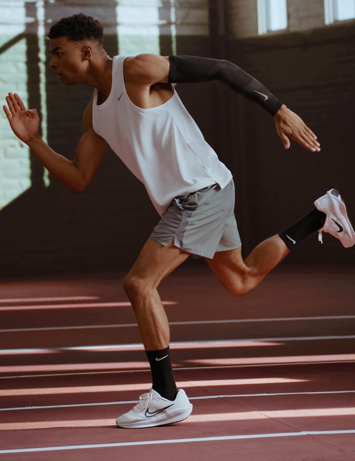 Nike Mens Nike Downshifter 13Sneaker - Image 2